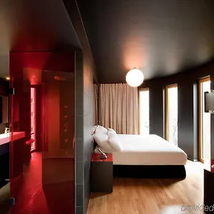 Axel - Adults Only **** Berlin