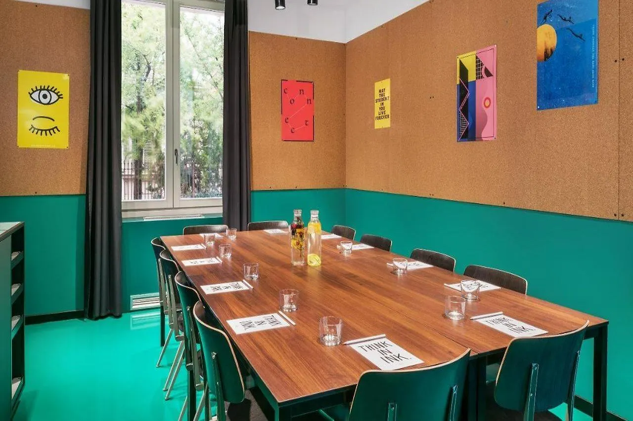 מלון The Social Hub Berlin Alexanderplatz 4*,  גרמניה